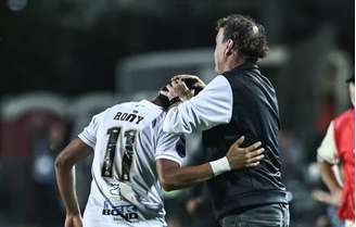 Rony tem caído nas graças do técnico do Santos, Cuca –