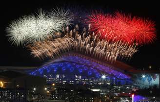 <p>Os Jogos de Inverno de 2014 oficialmente começaram: nesta sexta-feira, a cidade de Sochi celebrou o início da Olimpíada com uma grandiosa Cerimônia de Abertura no Estádio Olímpico de Fisht</p>