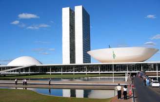 <p>Nas contas de parlamentares ligados à defesa dos Direitos Humanos, Cavalcante teria votos suficientes para vencer a disputa.</p>