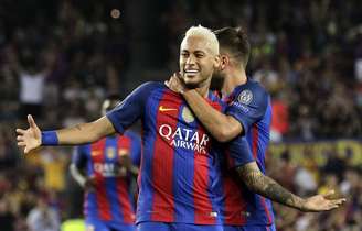 O atacante Neymar foi um dos destaques na goleada do Barcelona na estreia da Liga dos Campeões