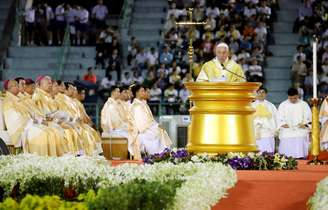 Papa Francisco durante missa no Estádio Nacional de Bangcoc, na Tailândia
21/11/2019
REUTERS/Remo Casilli
