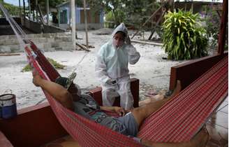 Indígenas de comunidade Três Unidos, no Amazonas
21/05/2020
REUTERS/Bruno Kelly