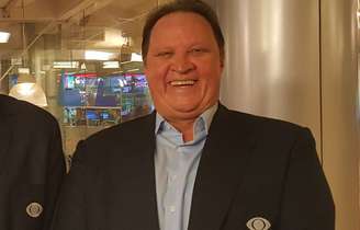 Zimmermann foi o primeiro brasileiro a narrar o Superbowl do estádio