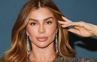 Grazi Massafera posa para ensaio