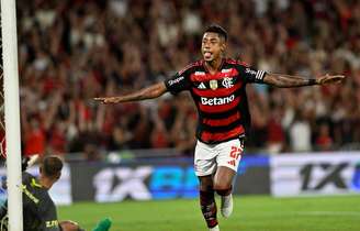 Bruno Henrique (Flamengo) celebrando seu gol contra o Sport Recife, no dia 01.11.2025 