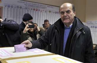 <p>O l&iacute;der da coaliz&atilde;o de centro-esquerda italiana, Pier Luigi Bersani, alcan&ccedil;ou a vit&oacute;ria por poucos d&eacute;cimos nas elei&ccedil;&otilde;es legislativas</p>