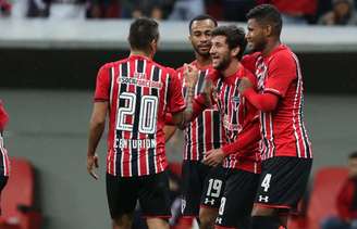 São Paulo briga na parte de cima da tabela do Campeonato Brasileiro