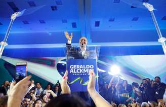 Candidato do PSDB à Presidência, Geraldo Alckmin, discursa na convenção nacional do partido
04/08/2018
REUTERS/Adriano Machado