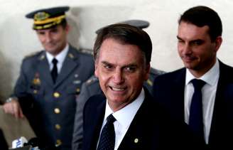 O presidente eleito Jair Bolsonaro participa da cerimônia de formatura de oficiais combatentes do Exército da Academia Militar das Agulhas Negras (AMAN), em Resende, na Região Sul Fluminense, na manhã deste sábado, 1. 