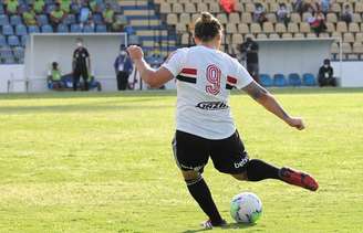 Glaucia, a centroavante do São Paulo, fez quatro gols nos últimos dois jogos da equipe no Brasileirão (Renato Antunes / Agência Maxx Sports)