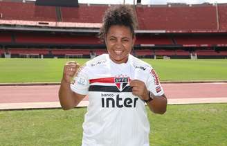 Carla Nunes foi anunciada como reforço do time feminino do São Paulo (Foto:  Rubens Chiri /saopaulofc.net)