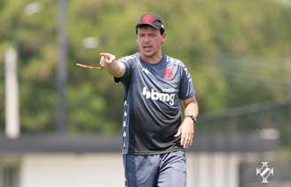 Fernando Diniz busca sua primeira vitória no comando técnico do Vasco da Gama (Rafael Ribeiro/Vasco)