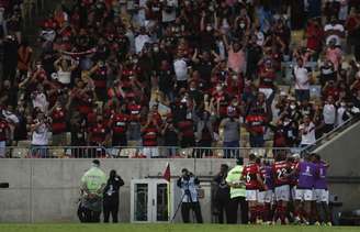 Time e torcida do Flamengo estão juntos, novamente, no Maracanã (Foto: Gilvan de Souza/Flamengo)