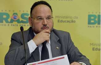 Mercadante será substituído, por sua vez, pelo atual secretário-executivo da pasta, José Henrique Paim Fernandes (foto).
