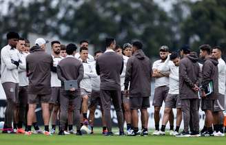 Ramón Díaz cogita time titular do Corinthians na Copa do Brasil –