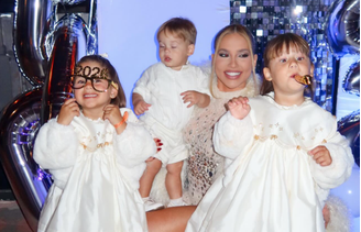 Virginia com os filhos Maria Alice, Maria Flor e José Leonardo