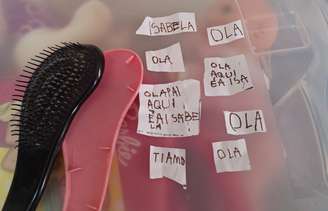 Pai arrumava o cabelo da filha todos os dias antes da creche