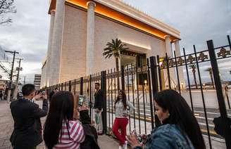 <p>Mesmo antes da inauguração, Templo já chama a atenção de quem passa pelo local</p>