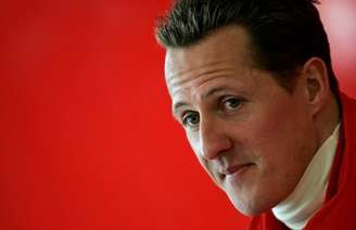 <p>Michael Schumacher luta para se recuperar de acidente</p>