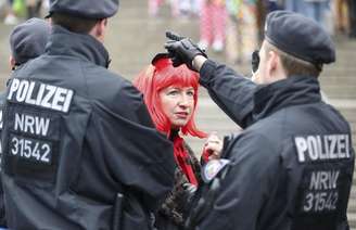 Cerca de 2,5 mil policiais estão à disposição em Colônia, na Alemanha 