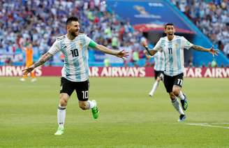 Messi e Di Maria comemoram gol da Argentina na Copa do Mundo
30/06/2018
REUTERS/Carlos Garcia Rawlins