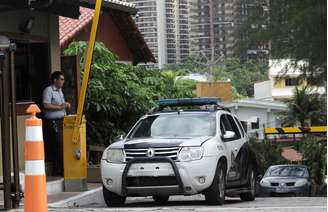 Suspeito do assassinato de Marielle Franco, Ronie Lessa, é preso por policiais em seu condomínio na Barra da Tijuca, no Rio de Janeiro