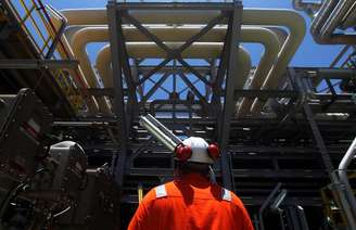 Choque do petróleo deve pressionar os preços dos combustíveis