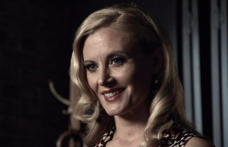 Carrie Anne Fleming morre aos 51 anos