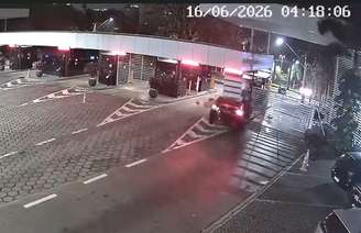 Acidente que matou mulher ocorreu na madrugada de terça-feira, 16