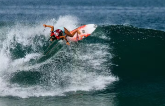 Luana Silva tentou até o final, mas foi eliminada nas quartas de final em Saquarema