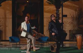 The Strokes lança clipe de “Going Shopping” com astro de “White Lotus” e “Fallout”