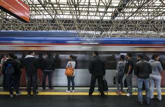 Linha 11-Coral da CPTM operando normalmente