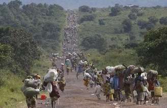 <p>Centenas de pessoas fugiram da cidade de Mubi, atacada pelos terroristas do Boko Haram</p>