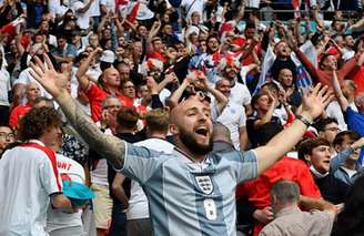 Torcedores da Inglaterra na Eurocopa (JUSTIN TALLIS / POOL / AFP)