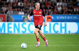 Florian Wirtz (Bayer Leverkusen) durante jogo contra o RB Leipzig, no dia 31.08.2024 