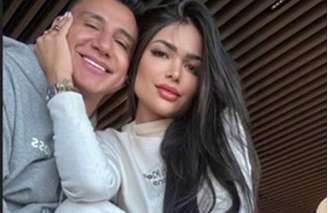 Danielle Bezerra dos Santos é casada com um policial civil e viúva de um gerente do Primeiro Comando da Capital (PCC) 