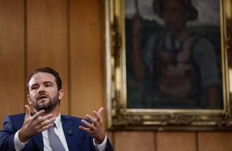 'Simplesmente dizer que você tem de aumentar a idade pode não ser a única resposta', afirma Durigan