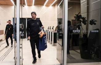 A Polícia Civil de São Paulo investiga o Instituto Conhecer Brasil; na imagem, a corporação cumpre mandados no bojo da investigação, em operação deflagrada em 1º de junho