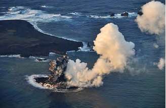 Pela primeira vez em 40 anos, atividade vulcânica formou uma ilha ao sul de Tóquio