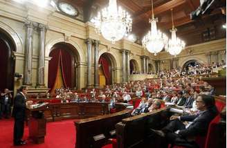 <p>O Tribunal Constitucional aceitou, por unanimidade, nesta terça-feira, 25, o recurso do Governo da Espanha contra a declaração de soberania introduzida pela Catalunha</p>