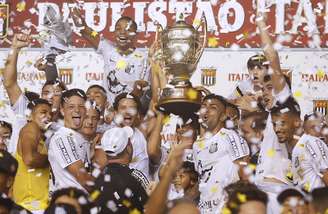 Maioria dos Estaduais do Brasil definiu campeões no último domingo, como o Santos (foto)