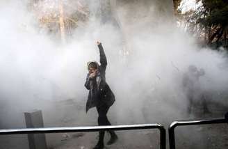 Série de protestos no Irã tem ao menos dois mortos