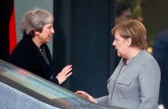 Merkel e May em Berlim
 11/12/2018   REUTERS/Fabrizio Bensch 
