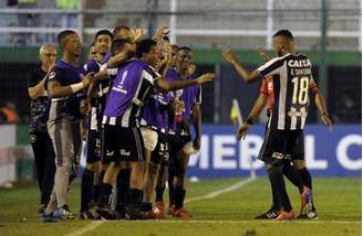 Botafogo eliminou o Defensa y Justicia na primeira fase do torneio (Foto: JAVIER GONZALEZ TOLEDO / AFP)