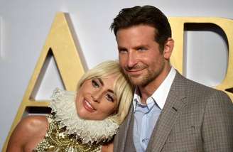 Lady Gaga estaria morando com Bradley Cooper, diz revista