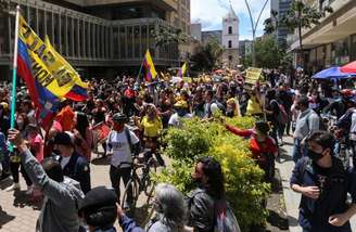Manifestação em Bogotá
 19/5/2021   REUTERS/Luisa Gonzalez