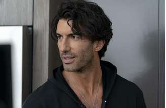 Justin Baldoniesportedasorte con'É Assim que Acaba', filmeesportedasorte conque contracenou com Blake Lively.