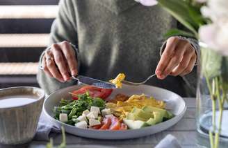 Conheça os alimentos da dieta cetogênica