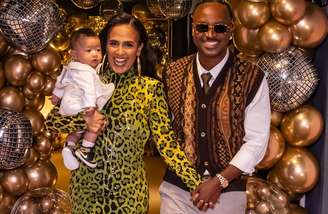 Thiaguinho, Carol Peixinho eo filho Bento 