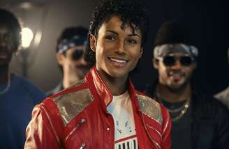 Jaafar Jackson como Michael Jackson em cinebiografia